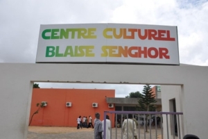 Lire la suite à propos de l’article CENTRE CULTUREL : (FRANÇAIS, ITALIEN, TURQUE, ESPAGNOL, BLAISE SENGHOR)